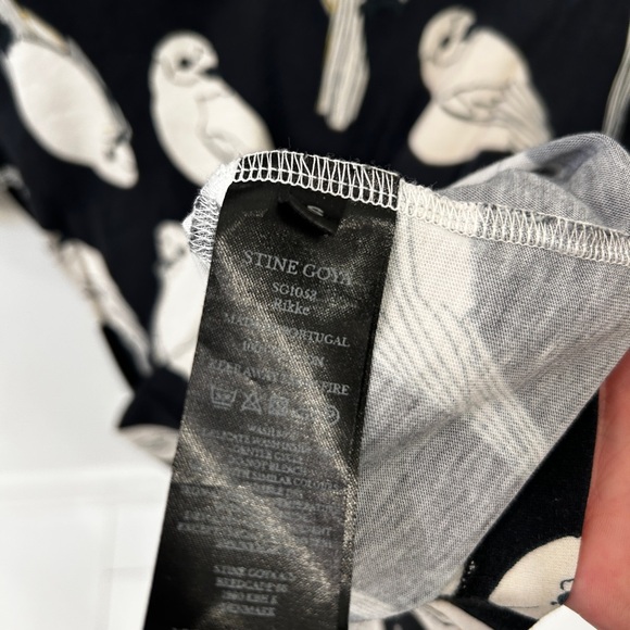Stine Goya Bird Navy Tee size small - Picture 4 of 4